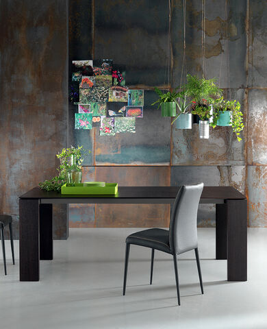 tavolo allungabile in legno di design riflessi